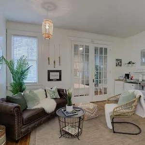  Apartment Private Historic